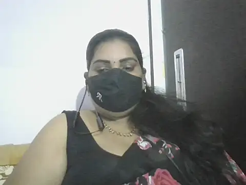 Snapshot of Nisha-telugu chatting on 10/03/25, 05:32 Nisha-telugu online show from 10/03/25, 05:32