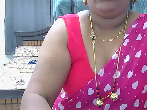 Snapshot of Nisha-telugu chatting on 04/27/26, 07:01 Nisha-telugu online show from 04/27/26, 07:01