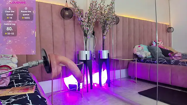 Snapshot of IvannaaVega chatting on 10/12/25, 07:02 IvannaaVega online show from 10/12/25, 07:02