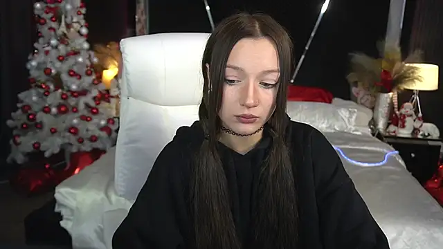 FoxyMayy online show from 12/16/25, 10:26