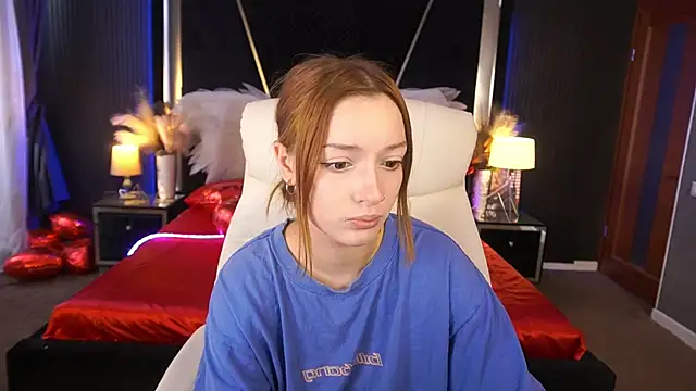 FoxyMayy online show from 06/12/26, 12:59
