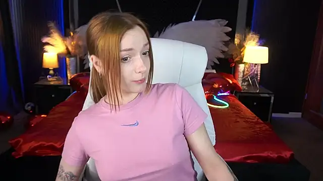 FoxyMayy online show from 06/18/26, 12:42