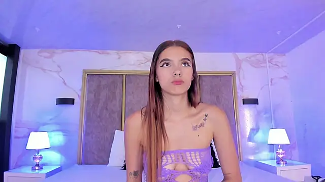 CarolinaaGomezz online show from 12/05/25, 07:54