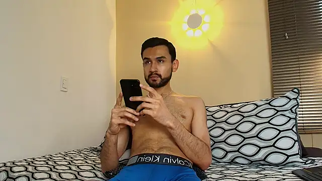 Axel Moon S online show from 12/13/25, 07:53