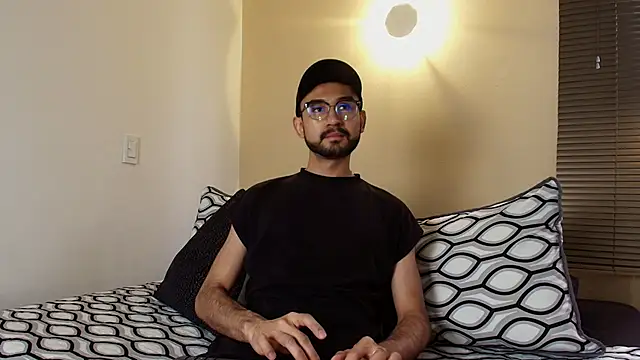 Axel Moon S online show from 12/16/25, 03:50