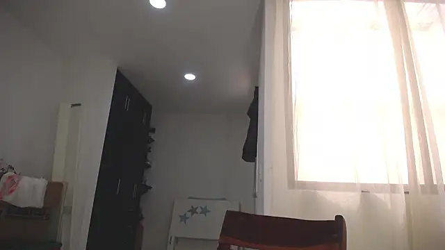 Leslie Bussh  online show from 05/14/26, 02:57