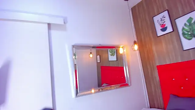 Snapshot of big-tyler chatting on 10/21/25, 07:47 big-tyler online show from 10/21/25, 07:47