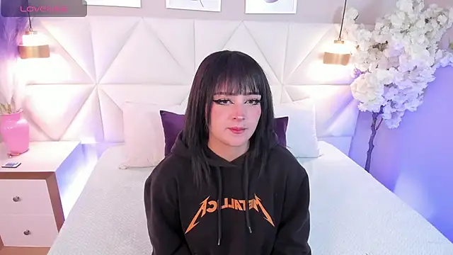 Adara  carter  online show from 12/15/25, 03:33