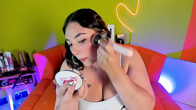 Bagiolett online show from 10/24/25, 08:16