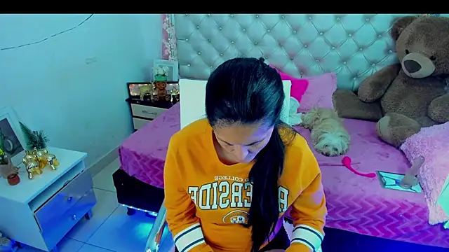 ZARAY 1118 online show from 09/17/25, 11:28