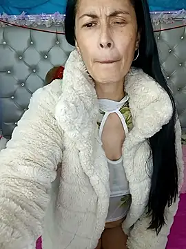 ZARAY 1118 online show from 10/14/25, 08:42