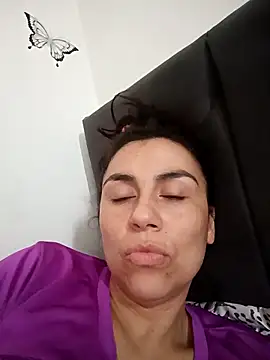 vanessa-titisM online show from 03/17/26, 02:42