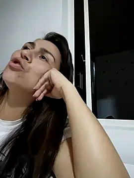 vanessa-titisM online show from 03/20/26, 12:37