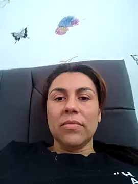 vanessa-titisM online show from 04/30/26, 06:25