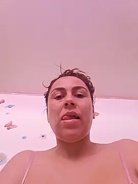 vanessa-titisM online show from 06/04/26, 03:07