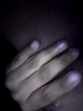 Snapshot of Vaynz chatting on 10/06/25, 05:38 Vaynz online show from 10/06/25, 05:38