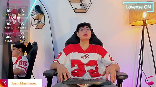 Snapshot of Im_Juaniito chatting on 09/26/25, 03:21 Im Juaniito online show from 09/26/25, 03:21