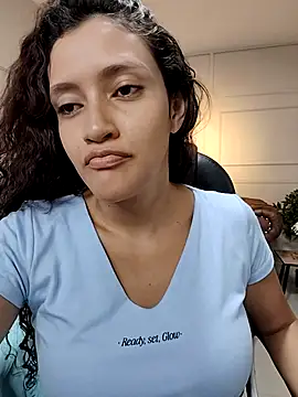 Snapshot of ArielBlossom___ chatting on 10/26/25, 11:16 ArielBlossom online show from 10/26/25, 11:16