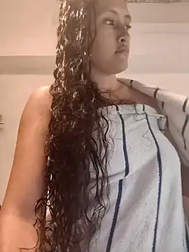 Snapshot of ArielBlossom___ chatting on 11/27/25, 11:18 ArielBlossom online show from 11/27/25, 11:18