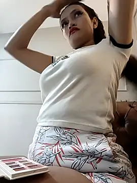 Snapshot of ArielBlossom___ chatting on 12/15/25, 11:03 ArielBlossom online show from 12/15/25, 11:03