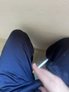 LAZ3R1 online show from 10/31/25, 11:22