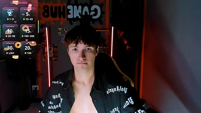 Snapshot of JonnyDarka chatting on 09/19/25, 11:33 JonnyDarka online show from 09/19/25, 11:33