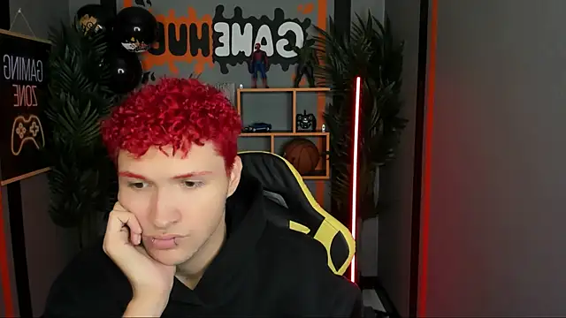 Snapshot of JonnyDarka chatting on 11/03/25, 10:16 JonnyDarka online show from 11/03/25, 10:16