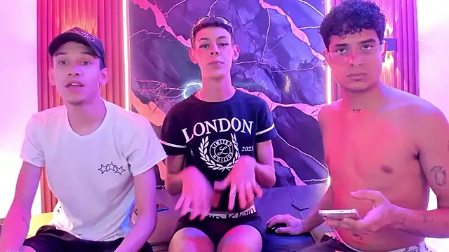 Snapshot of Lucky_boys__X chatting on 03/02/26, 02:02 Lucky boys X online show from 03/02/26, 02:02