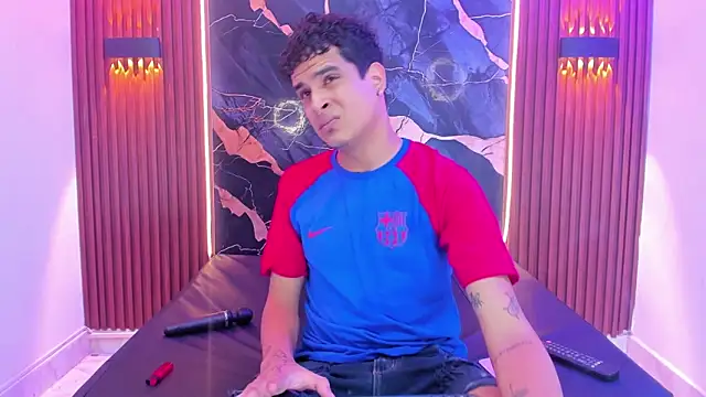 Snapshot of Lucky_boys__X chatting on 03/03/26, 09:53 Lucky boys X online show from 03/03/26, 09:53