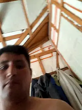 Snapshot of HappyBaseline65 chatting on 10/19/25, 07:03 HappyBaseline65 online show from 10/19/25, 07:03