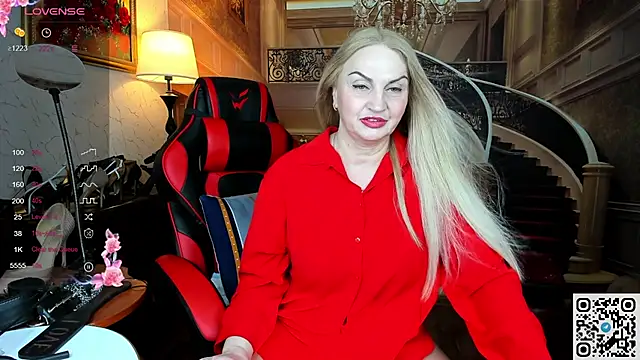 Snapshot of Nina_Devillle chatting on 06/08/26, 11:27 Nina Devillle online show from 06/08/26, 11:27