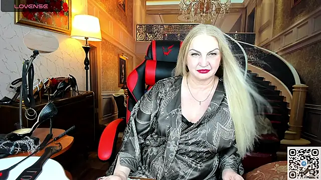 Nina Devillle online show from 07/19/26, 12:42