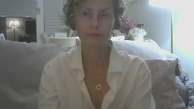 Sylira online show from 07/28/26, 08:45