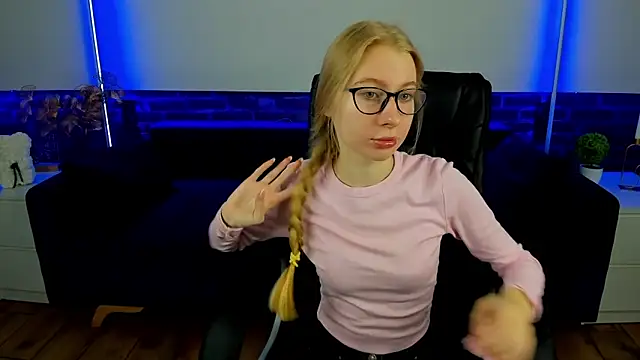 Alina Blonde online show from 09/24/25, 05:44