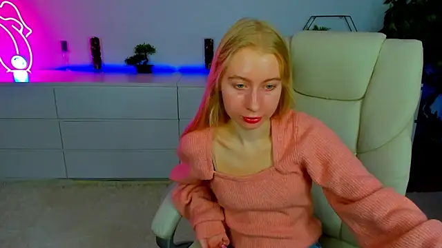 Alina Blonde online show from 10/12/25, 05:39