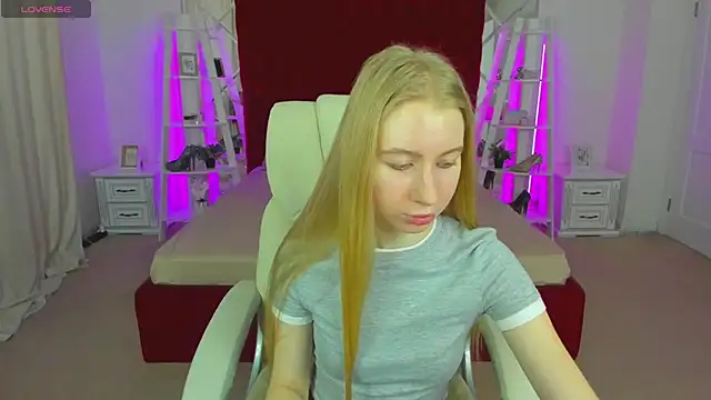 Alina Blonde online show from 05/14/26, 05:36