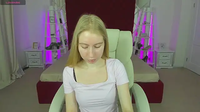 Alina Blonde online show from 05/17/26, 05:38