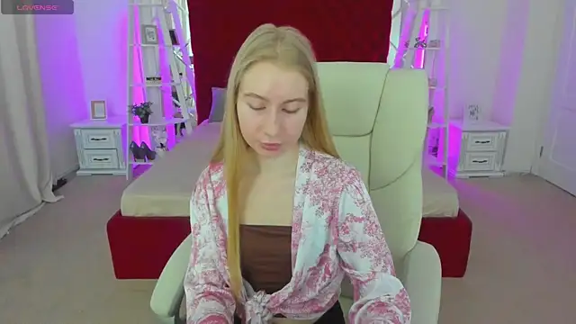Alina Blonde online show from 06/14/26, 05:42