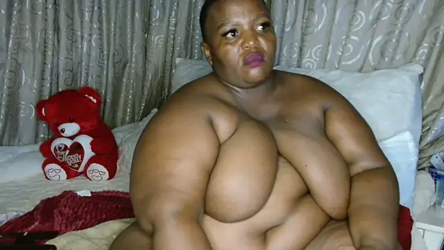 Snapshot of Bustyboobs02xx chatting on 02/12/26, 05:52 Bustyboobs02xx online show from 02/12/26, 05:52