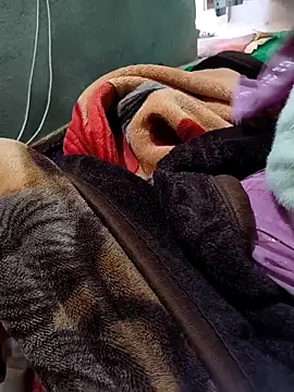 Hot hatn37 online show from 12/01/25, 10:20