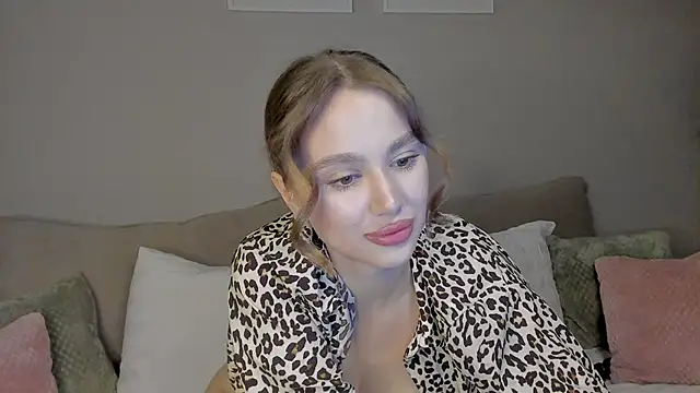 Stefa Evans online show from 09/19/25, 04:29