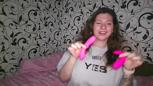 YourEmilie online show from 02/15/26, 01:20