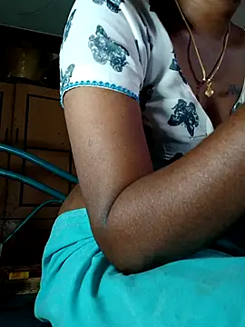 Snapshot of Tamil_Kavitha chatting on 03/08/26, 06:50 Tamil Kavitha online show from 03/08/26, 06:50