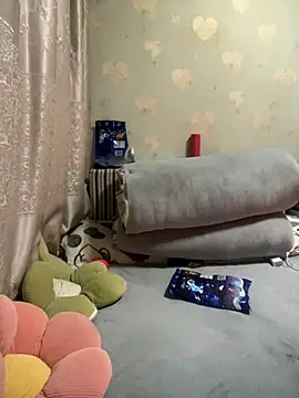 xiuchun100 online show from 12/20/25, 12:23