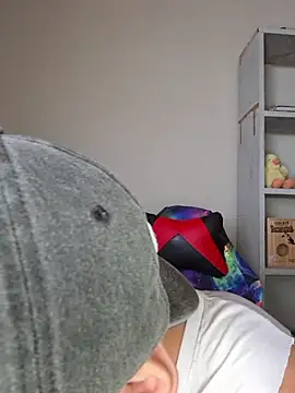 Snapshot of ObeyLust chatting on 02/10/26, 05:06 ObeyLust online show from 02/10/26, 05:06