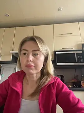 MartaLuna  online show from 11/05/25, 09:53