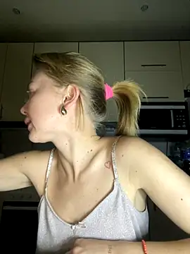 MartaLuna  online show from 11/26/25, 07:26