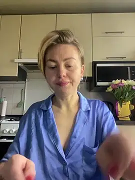 MartaLuna  online show from 02/16/26, 10:00