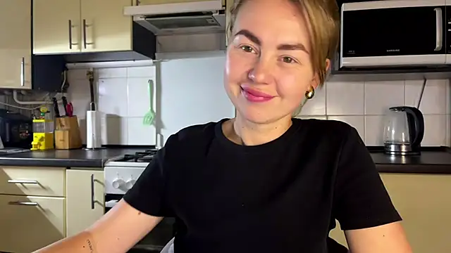 MartaLuna  online show from 07/09/26, 06:34