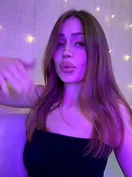 Elizabeth Tay online show from 11/28/25, 04:20